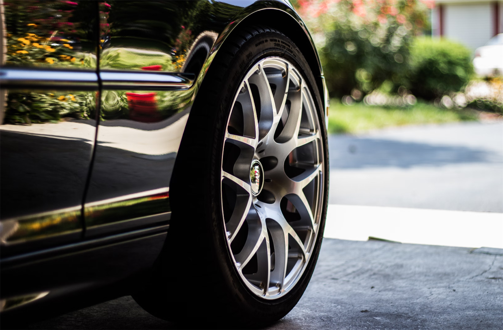 A Comprehensive Guide to Vehicle Detailing and Organization for Cape Coral, Florida